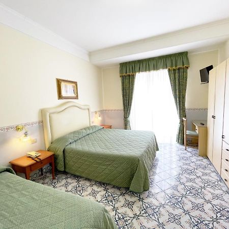 Hotel Reginella SantʼAgata sui Due Golfi Exteriér fotografie
