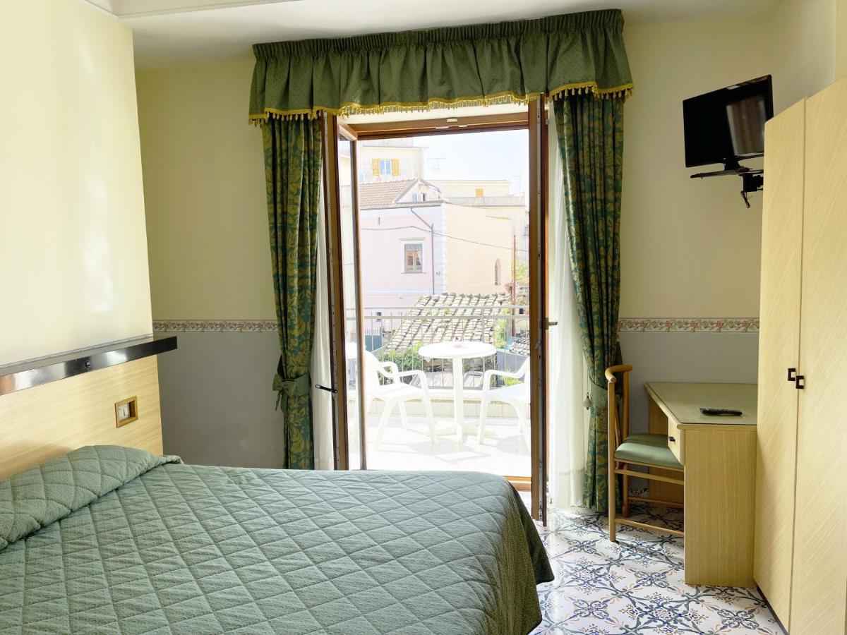 Hotel Reginella SantʼAgata sui Due Golfi Exteriér fotografie
