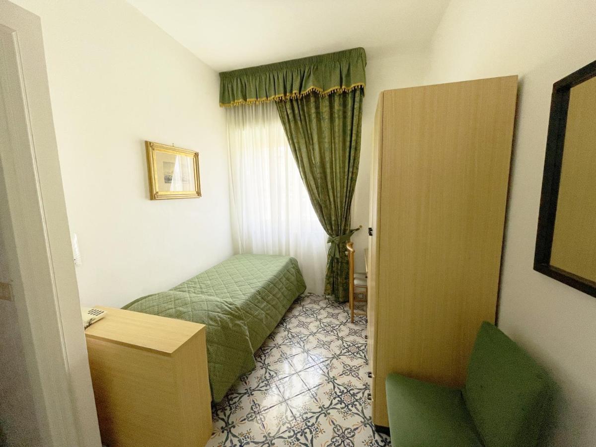 Hotel Reginella SantʼAgata sui Due Golfi Exteriér fotografie