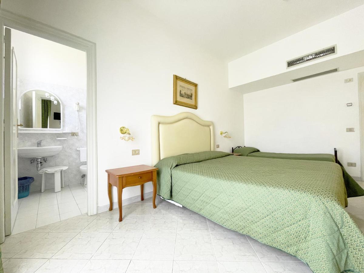 Hotel Reginella SantʼAgata sui Due Golfi Exteriér fotografie