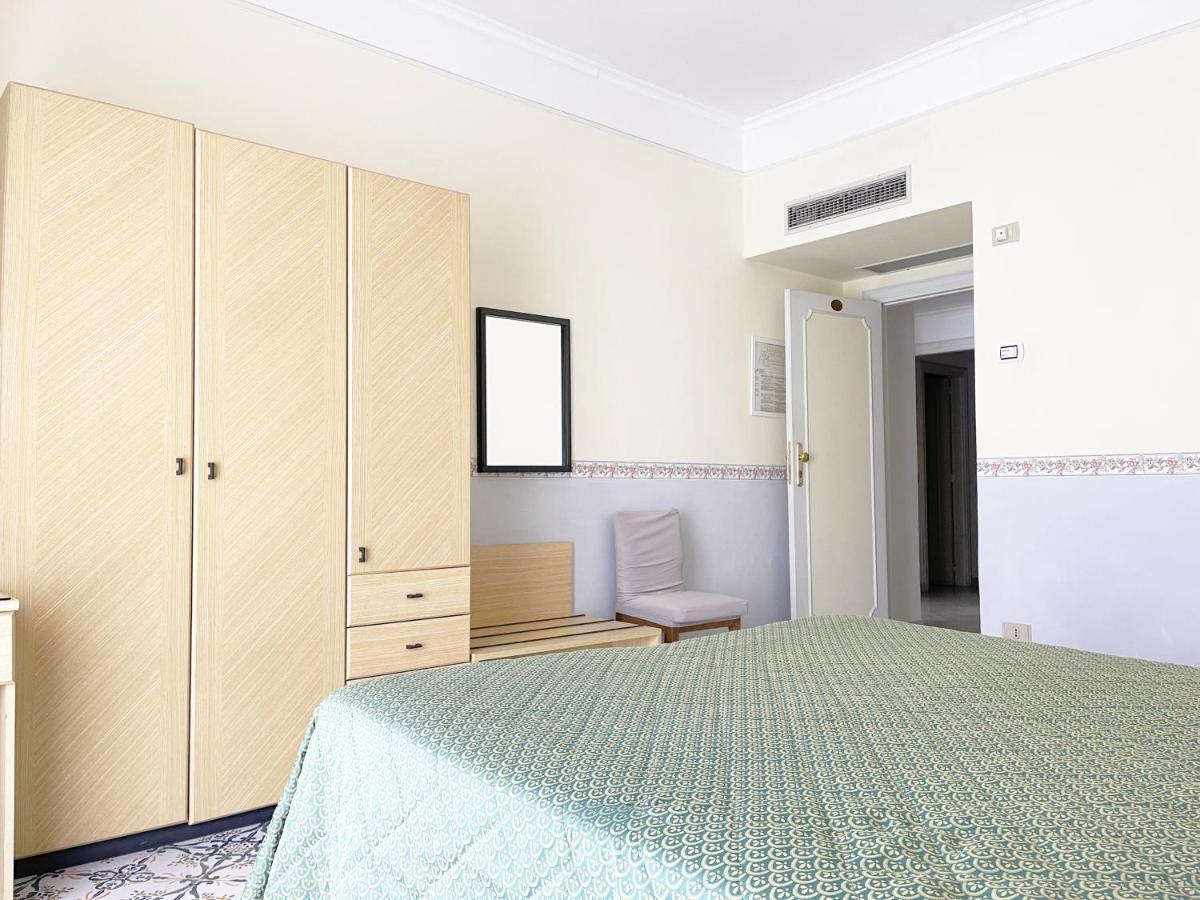 Hotel Reginella SantʼAgata sui Due Golfi Exteriér fotografie