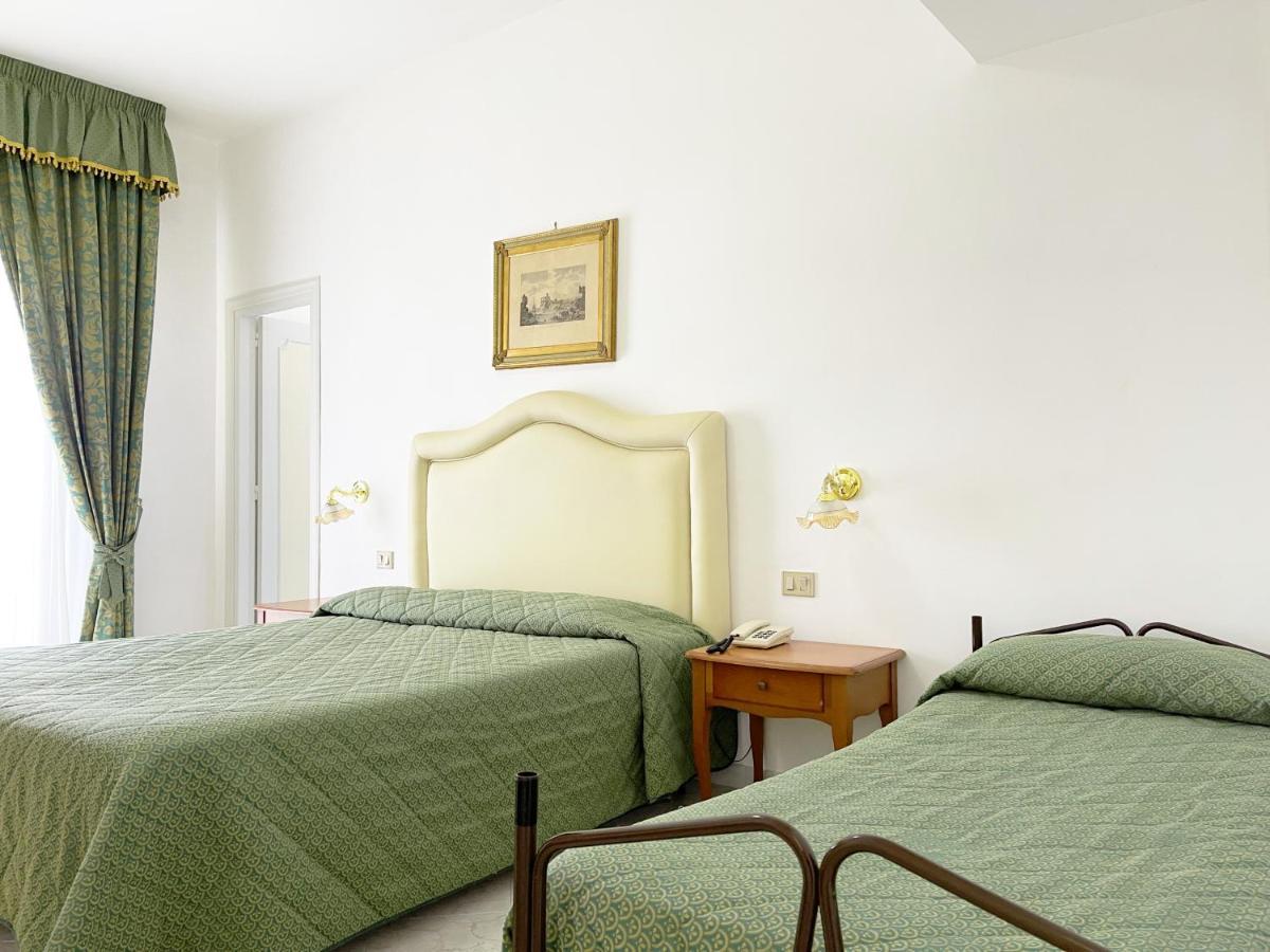 Hotel Reginella SantʼAgata sui Due Golfi Exteriér fotografie